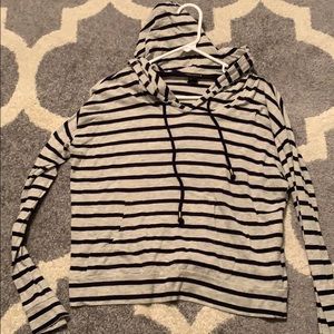 Lightweight long sleeved hooded shirt